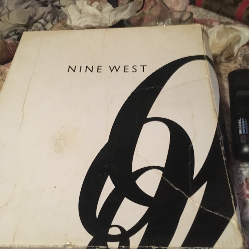 Nine West heeled boots - Picture 5 of 6